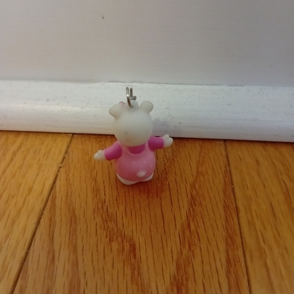 Vintage 80s Gao Fenjun White Bear W/ Pink Dress & Bow Keychain Squishy 1.75" - Picture 5 of 6